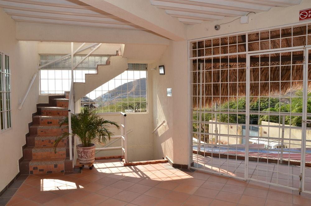 Hostel Green Light Таганга Экстерьер фото