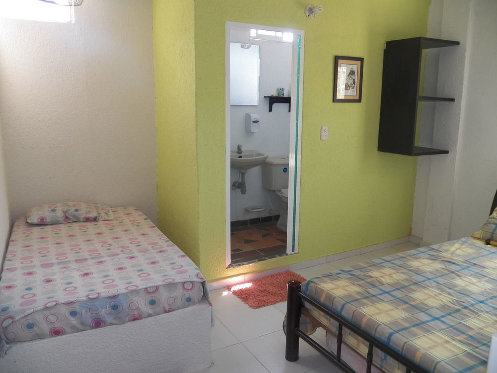 Hostel Green Light Таганга Экстерьер фото