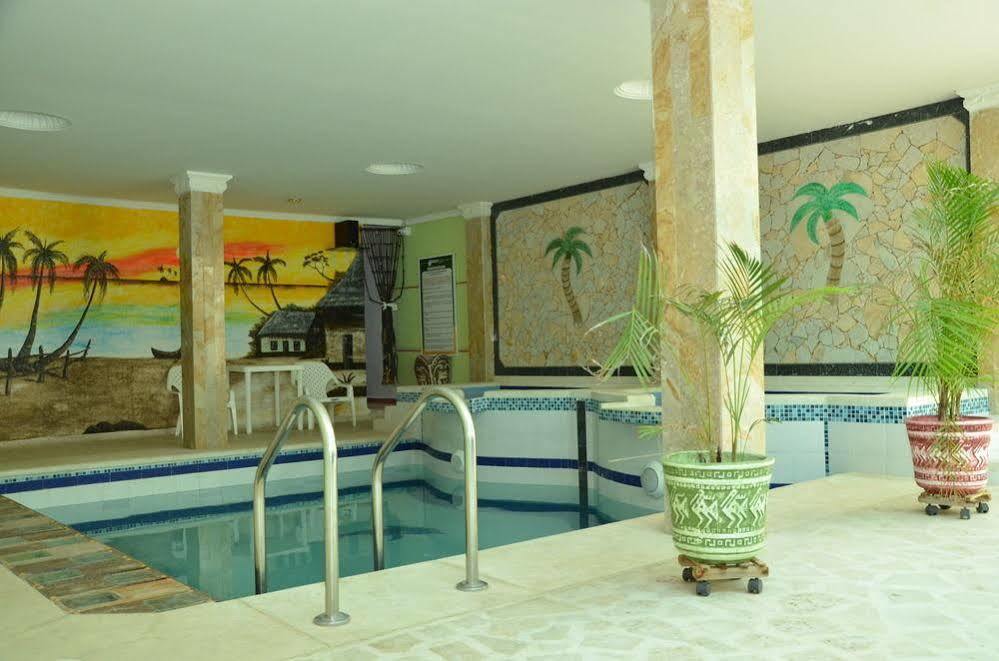 Hostel Green Light Таганга Экстерьер фото