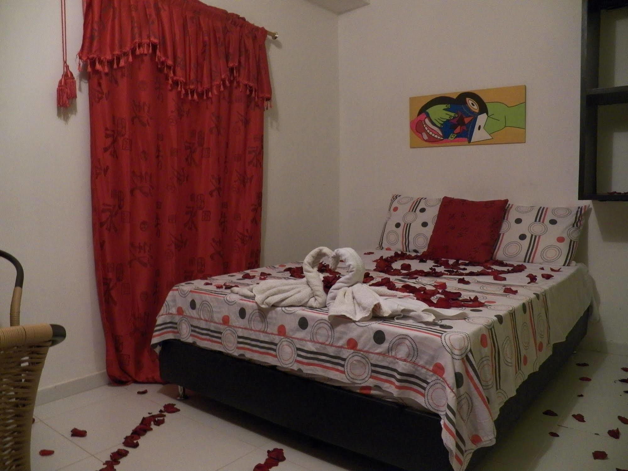 Hostel Green Light Таганга Экстерьер фото